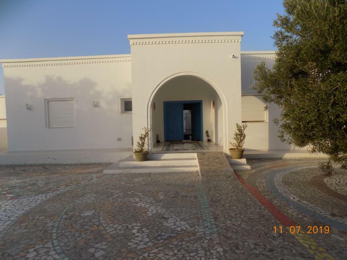 Dar Mamina Bed and Breakfast Sidi ash Shammakh Eksteriør billede